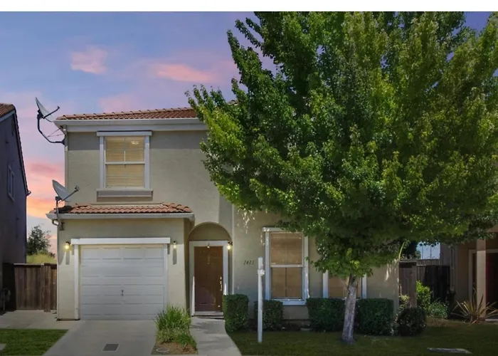 Spacious 4 Bedroom House!